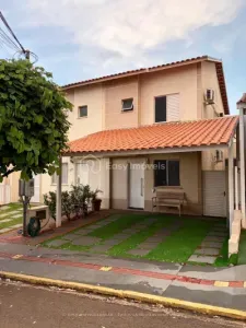 Sobrado-Condomínio em Rita Vieira, Campo Grande