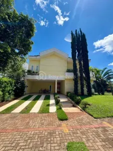 Sobrado-Condomínio em Residencial Alphaville I, Campo Grande