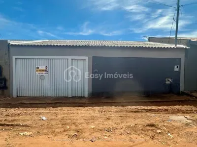 Casa-Térrea em Jardim Centro Oeste, Campo Grande